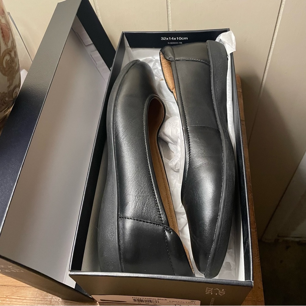 Naturalizer Flexy Leather Flat